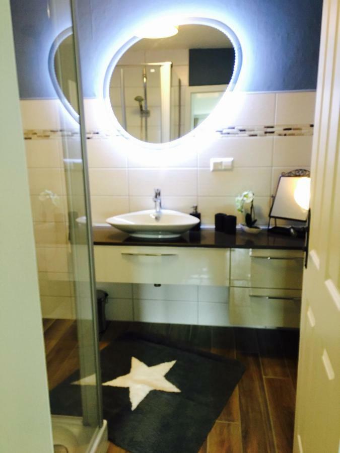 Gaestehaus Sellemols Ferienwohnung Korbmacher Heuchelheim-Klingen Εξωτερικό φωτογραφία
